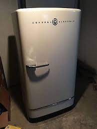 The ge fridge codes below may seem to be error codes but are normal: 1940s General Electric Fridge Antique Vintage Ge Refrigerator Freezer Pristine Vintage Fridge Vintage Refrigerator Old Refrigerator