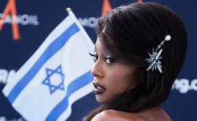 הדרך אל האושר נעימה יותר כשצועדים בה עם אנשים שאפשר לסמוך עליהם תייגו חבר שאפשר לסמוך עליו. Dttnvqmuof4pbm
