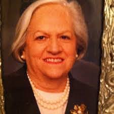 Amanda Madrazo's Instagram, Twitter & Facebook