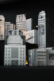 Gibt es evtl häuser kostenlos zum ausdrucken, bzw kartonbausätze zum ausdrucken? Adventskalender Aus Papier Hausern Im Monochrom Look Zum Ausdrucken Falten Und Zusammenkleben D Adventkalender Adventskalender Aus Papier Adventskalender Diy