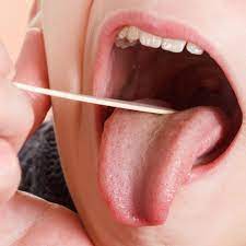 Geschwollene Zunge: Ursachen und Behandlung | BRIGITTE.de