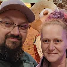 Been sitting there for hours Do you think there is a reason these are just  sitting there. Like people know the routes are gonna be shit or something.  I'm scared to take