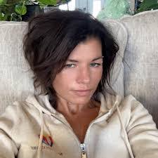 Brooke Suggs's Instagram, Twitter & Facebook