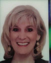 Easiest crockpot dinner I make a 4 ingredient dinner in my slow cooker.