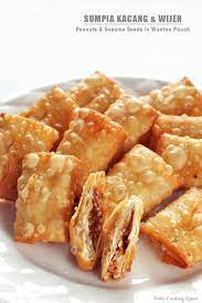 Sumpia Kacang Dan Wijen Peanut And Sesame Seeds In Wonton Pouch Recipe Snacks Yummy Healthy Snacks Food