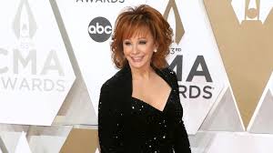 Reba mcentire is hoping fans will follow her advice and practice social distancing after revealing she and her boyfriend, rex linn, caught coronavirus despite both getting vaccinated. What You Don T Know About Reba Mcentire S New Boyfriend