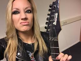 With gestures😕No one has this photo hahaha