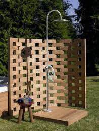 Idees Jardin Jardin Personnaliser Douche Exterieure Jpg 600 784 Pixels Gartendusche Solardusche Garten Dusche