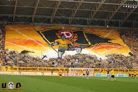 ***weiter so ud, wir werden ewig siegen***. Der K Block Ultras Dynamo