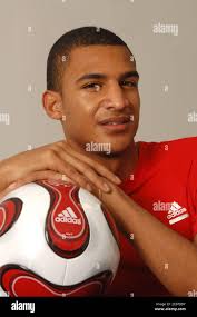 David ngog hi-res stock photography and images