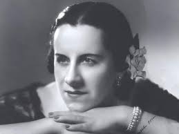 Ella era Elsa Bolaños la mamá de Roberto Gómez Bolaños; aparece en  'Chespirito: Sin querer queriendo'