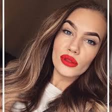 Sara Bratt (@iamsarabratt)