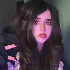 _wunderglaube1_: #Repost @milanawinsma • • • • • • Moscow, Russia Когда я  впервые взглянула в твои глаза, то даже поверить не могла, что мне  досталась лучшая дочка в мире. Я никак