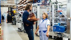 Oktober 1975 (45 jahre alt). Orthomol So Funktioniert Das Imperium Des Neuen Lowen Nils Glagau Stern De