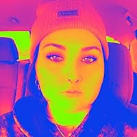 Katie Summers's Instagram, Twitter & Facebook