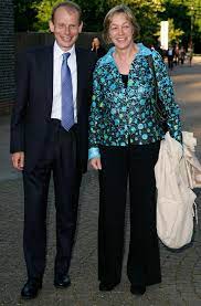 The wife of the bbc journalist andrew marr has criticised the level of care available to people who have had a stroke, once they leave hospital. Andrew Marr And Dermot Murnaghan Face Tough Questions Of Their Own After Cheating Claims Mirror Online