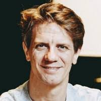 Angela Ansaldo's Instagram, Twitter & Facebook