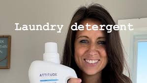Amazon.com: חומר ניקוי כביסה נוזלי של ATTITUDE, סבון כביסה מאומת EWG, תואם  HE, מוצרים טבעוניים ומבוססים על צמחים, ללא אכזריות, פירות יער קיץ, 40  עומסים, 70 מ"ל : טיפוח הבריאות והבית
