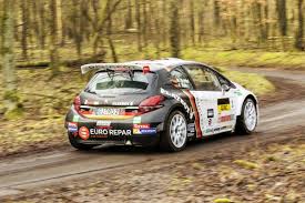 Alon day und guillaume dumarey im training an der spitze. Team Peugeot Romo Nimmt Den Titel Ins Visier Automobilsport Com