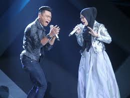 Selepas berjaya mendapatkan kembali gelaran juara mingguan pada ahad lalu bersandarkan lagu temberang yang diberi nafas. Protege Akim Elica Juara Mentor Milenia 2017 Entertainment Rojak Daily