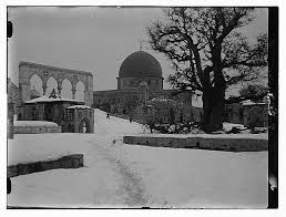 There are plenty of reasons why it is important & we will briefly go through them below. Pin By Kabir On Masjid Al Aqsa Historical Pictures Snow Taj Mahal