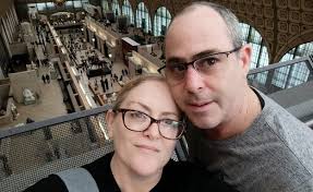 359 ימים בשבי חמאס צחי עידן ניסה לאחוז את דלת הממ״ד בכל כוחו, אך מול כמויות  המחבלים ששטפו את ביתו בקיבוץ נחל עוז באותה שבת שחורה