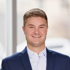 Bucktown Agents, 169 Compass Real Estate Agents