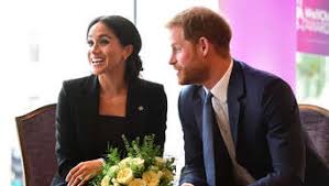 Die traumrobe, die herzogin meghan bei ihrer hochzeit trug, gibt es bald (fast) zum anfassen. Meghan Markle Verrat Susses Detail Uber Ihr Hochzeitskleid Boulevard