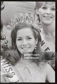 47 Miss Tall Universe Stock Photos, High-Res Pictures, and Images