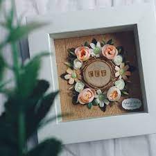 Frame Mini Untuk Melengkapi Tampilan Mahar Logam Mulia Saat Akad On Pict Mahar Floral Ide Perkawinan Pernikahan Unik Logam Mulia