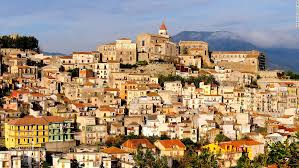 Lipari , lipari, pruvincia de messina, sicilia, italia. Castiglione Di Sicilia The Italian Town Selling One Euro Houses Cnn Travel