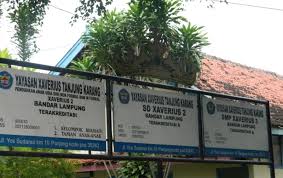 Kusharyanto,s.si, rulianto situmorang, karmelia adelaide, franstio setiawan, dan bapak drs. Sd Xaverius Ii Bandar Lampung Raih Berbagai Tropi Pada Ajang Lomba Mata Pelajaran Se Provinsi Lampung Radio Suara Wajar 96 8 Fm