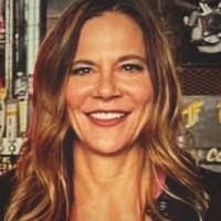 Jackie Beadle's Instagram, Twitter & Facebook