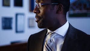 Iowa business lobbyists sue to block Waterloo's 'ban the box' ordinance