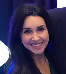 Danielle Delong's Instagram, Twitter & Facebook