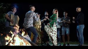 Ți se întâmplă să greșești în lucrările de la școală sau în. Toni De La Brasov Dintr O Mie De Femei Nu I Una Ca Tine Joc Tiganesc 2020 Youtube
