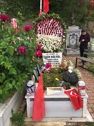 Trabzon son dakika haberleri : Eren Bulbul Un Kabrini Ziyaret Kadem