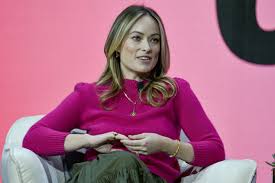Still married to her husband jason sudeikis? Hltd9h4zv6bv M