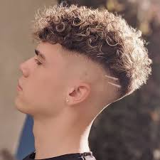 Pin Em Cortes Masculinos Corte De Cabelo Masculino Haircut For Men Hairstyle For Men Espero que tenham gostado dessas. corte de cabelo masculino