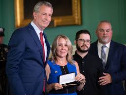 He attributed his illness to the three months he spent digging in that rubble commissioner james o'neill spoke wednesday at the funeral of luis alvarez. Family Of Nypd Detective Luis Alvarez Receives Key To The City In His Honor Qns Com
