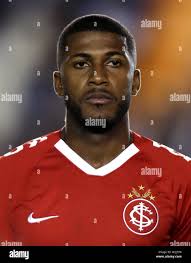 Emerson santos hi-res stock photography and images