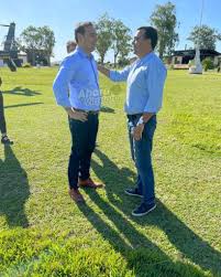 VALDES LLEGA A SANTO TOMÉ ESTE MIÉRCOLES Fuentes oficiales confirmaron que el gobernador de la provincia de Corrientes estará en la ciudad de Santo Tomé y pondrá en actividad a las nuevas