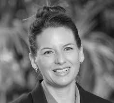 Amy Tea's Instagram, Twitter & Facebook