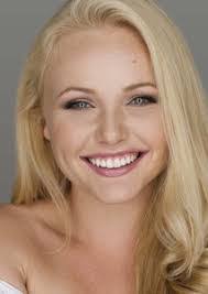 Nichole Lee's Instagram, Twitter & Facebook