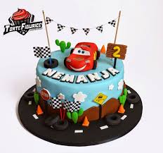 Figurice Za Torte Cake Decorations Torta I Figurice Cars Cars Cake Topper Torta Cars Torta De Cupcakes Tortas Hawaianas