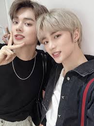 Mi Crush Y Su Amigo Txt Kpop Celebrities