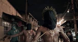 Nang nahuli syang nag aaswang, hinabol sya ng taong bayan, bigla itong nag iba ng anyo, naging pusa. Aswang Full Movie Tagalog 2018