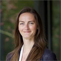 Kara Kroeger's Instagram, Twitter & Facebook