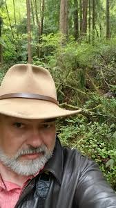 Happy September, y'all! Proud to announce a new short story in the Quinn  Colson universe is finally available for downloads! STUNTMAN focuses