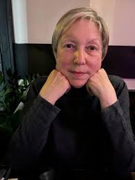 Wendy Burton reviews A Life in Pieces by Jo-Ann Wallace